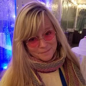 Meet your Posher, Cindy